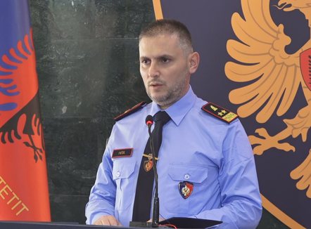 “Rrezikohet turizmi”, policia: 10 mijë llogari po sulmojnë online bizneset