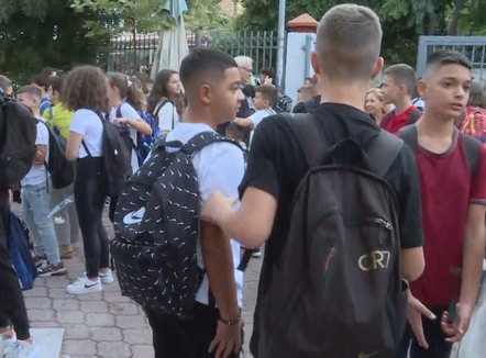 Shkolla nis më 14 shtator, kurrikula të reja, shtohen psikologët dhe oficerët e sigurisë