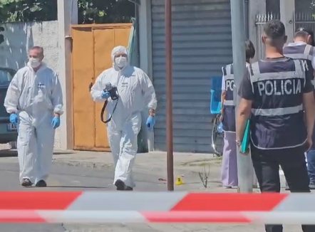 Krim në familje në Shkodër, vret bashkëshorten me çifte në derën e banesës