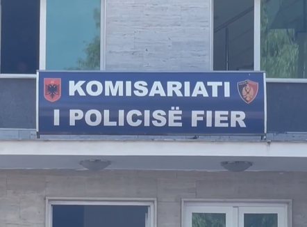 Dhunuan adoleshenten në Fier, 3 vajzat shantazhonin burrat me video, një djalë pas tyre