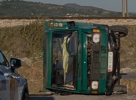 Aksident në aksin Fier-Vlorë, BMW përplaset me kamionçinën