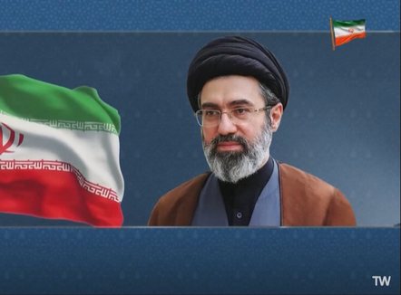 “Hakmarrja që kërkon kombi do vijë”, Khamenei reagon pas ceremonisë së varrimit të babait