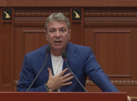 PD mungon në seancë, PS: Votim elektronik në gjithë vendin! Stalinist numërimi partiak 