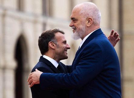 Rama në Paris me ftesë të Macron-it, merr pjesë në samitin në mbështetje të Ukrainës