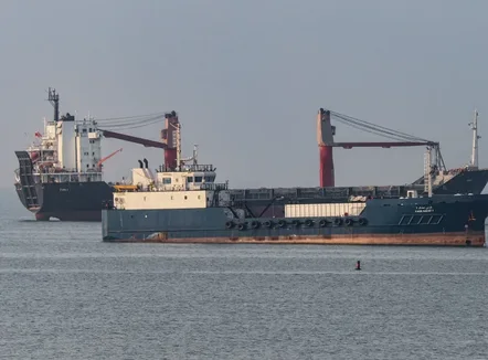  IMO kundërshton tarifën 20% për Ngushticën e Hormuzit: Nuk ka bazë ligjore 