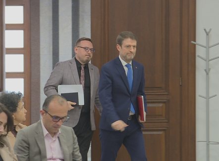 Foli për spastrim etnik të Kosovës, Ministri i Jashtëm Ferit Hoxha: Tronditës qëndrimi i ministres serbe