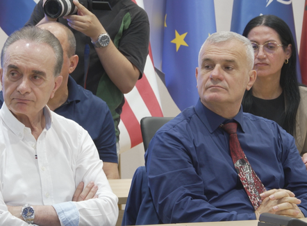   Debat në PD për bojkotin, disa deputetë kundër Berishës: Po dëmtohemi, ç’të mirë na sjell