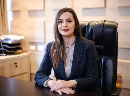 Gjykata Administrative kthen në detyrë dekanen e pezulluar të Fakultetit të Drejtësisë
