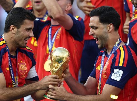 Spanja shpallet kampione e botës, bie nga froni Argjentina e Messi-t 