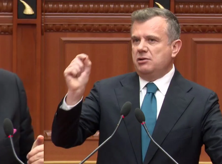 Berisha: PS parashikon shkrirjen e 25 bashkive. Balla: Nuk preket Hasi dhe Mirëdita