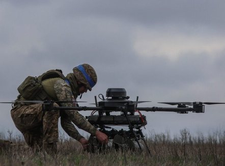 BE rrit prodhimin e dronëve dhe armëve moderne për Ukrainën, Von der Leyen: Mbështetja jonë do të vazhdojë