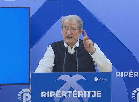 Akuza për transport parash, Berisha: Hetim parlamentar për fluturimet e Ramës