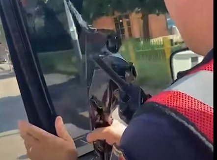 “Xhamat e errësuar pa leje do të hiqen”, Lamallari: Nuk ju bëjnë të padukshëm, rregullat njësoj për të gjithë