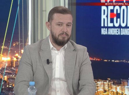 “Duhet sakrificë për në BE”, deputeti i PS: Tani nis faza e vështirë. Politika, larg Reformës në Drejtësi