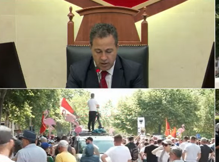 Nis seanca, protestuesit grumbullohen sërish në afërsi të Kuvendit