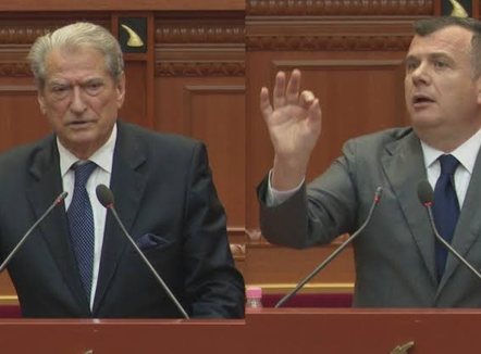 Replika në Kuvend, Balla: Vuani nga Sindroma e Stokholmit. Berisha: Je përfaqësues i karteleve të drogës