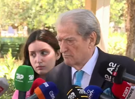 Prishja e paktit për “Territorialen”, Berisha: PD kërkon shtimin e komunave. Rama ka të njëjtin skenar për “Zgjedhoren”