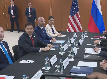  “Trump mendon se është luftë idiote”, amerikanët flasin me rusët dhe ukrainasit: Ide të reja për paqen