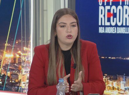 “Këta që kanë ngelur janë zogj të një klloçke plak”, deputetja Sara Mila: Protesta është e lidhur me Berishën