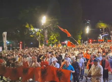 54 ditë protestë, qytetarët nuk ndalen 