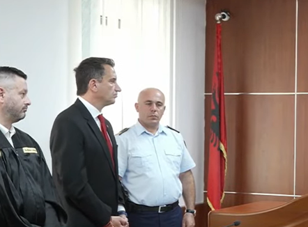 Gjykata Administrative rrëzon padinë e Veliajt ndaj Dados, nuk pranohet kërkesa e prokurorit Dedaj për të qenë palë 