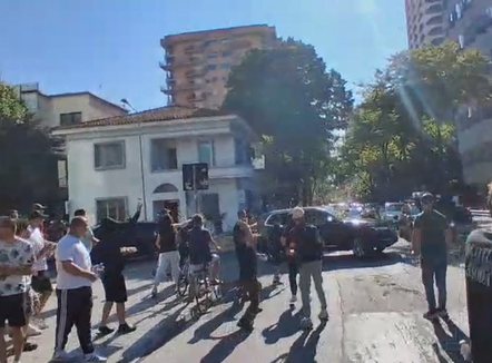 Bilanci i protestës, Policia arreston 2 qytetarë, Balliu kërkon interpelancë me Lamallarin