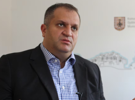 Nuk deklaroi saktë pasurinë, ish-kryetari i Prishtinës dënohet me burg