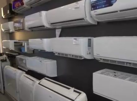 Shqiptarët kërkojnë shpëtim nga vapa, temperaturat rekord rrisin kërkesën për kondicionerë