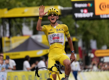Çiklizëm/ Tadej Pogačar fiton Tour de France, barazon rekordin historik