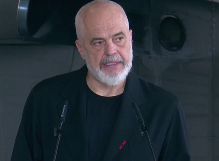 Rama: Pagë ekstra menjëherë për ata që angazhohen në luftën me zjarret