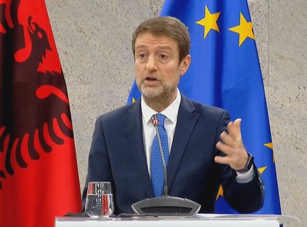 Hoxha reagon ndaj Vuçiç: Marrëveshja trepalëshe, nuk është justifikim për tensione