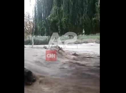 Moti i keq, situatë tepër e rënduar në fshatin Navaricë