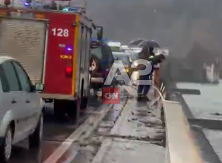 Makina bie nga ura në Shkodër, 3 persona përfundojnë në spital