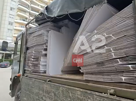 Zgjedhjet e pjesshme të 9 nëntorit, mbërrijnë në Vlorë materialet e para zgjedhore