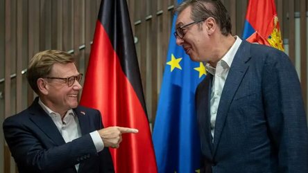 Vuçiq kërkon boshllëqe në politikën gjermane