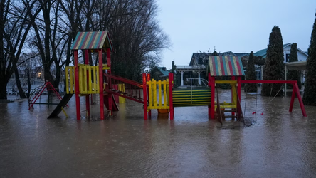 Si do t’i ndihmojë shteti i Kosovës qytetarët e prekur nga përmbytjet?