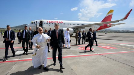 Defekt në fluturimin Iberia, Papa Leo XIV kthehet në Romë me avionin e Mbretit të Spanjës