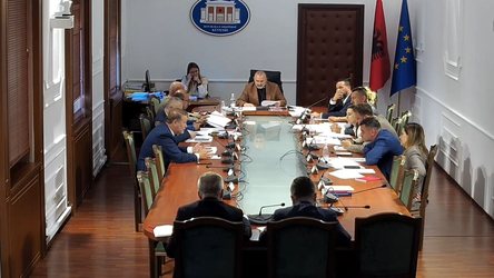 PS ndryshon draftin e amnistisë penale
