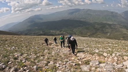 Zgjerohet oferta turistike, në Gjirokastër po shënjohen edhe shtigjet malore për turistët
