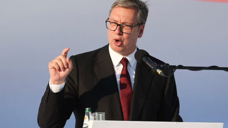 Vuçiç njofton dorëheqjen: Jam President edhe për disa javë