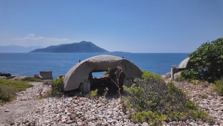 Parajsa mbi mina, nga historia ushtarake tek projekti luksoz, çfarë fsheh Sazani?