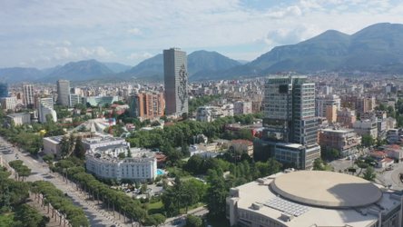 300 kuota të hapura, qeveria mbështet punonjësit e administratës me kredi për strehim