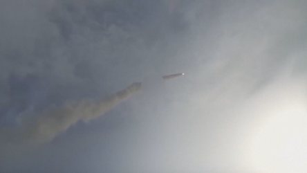 Irani bombardon vendet e Gjirit, raketa në Jordani, Katar e Bahrein, SHBA godet centralin bërthamor
