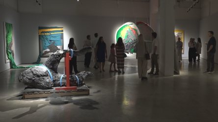 “Body Under Construction”, ekspozita e Albana Ejupit që eksploron trupin, kujtesën dhe identitetin