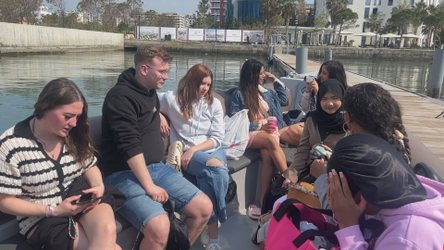 Turizmi në Vlorë, qindra vizitorë shijojnë çdo ditë qytetin, kulmi në fundjavë 