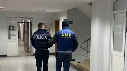 Morën ryshfet, arrestohen dy policë në Tiranë