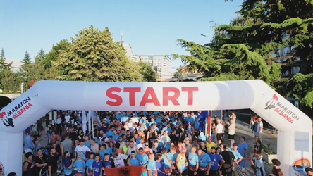 “Enkelana Marathon”, Pogradeci pret 550 atletë amatorë nga 40 vende të botës