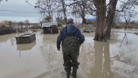 Raporti i AKM: Përmbytjet dhe thatësirat, faturë milionëshe për bujqësinë