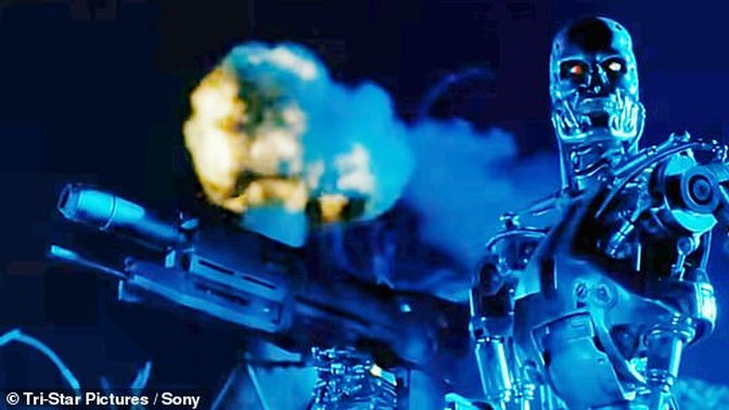 “Robotët do ta bëjnë filmin tim realitet”, paralajmërimi i regjisorit të “Terminator”