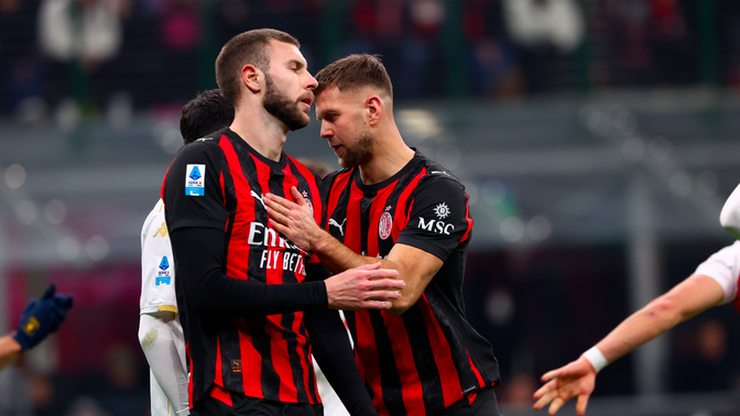 Milan barazon me Genoa, “frenohet” në garën për titull